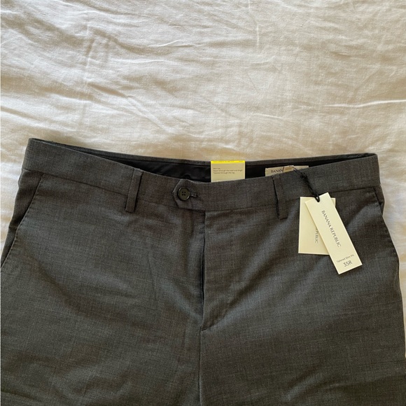 Banana Republic | Signature Italian Nailhead Suit Pants in Gray | 35R - Picture 4 of 5